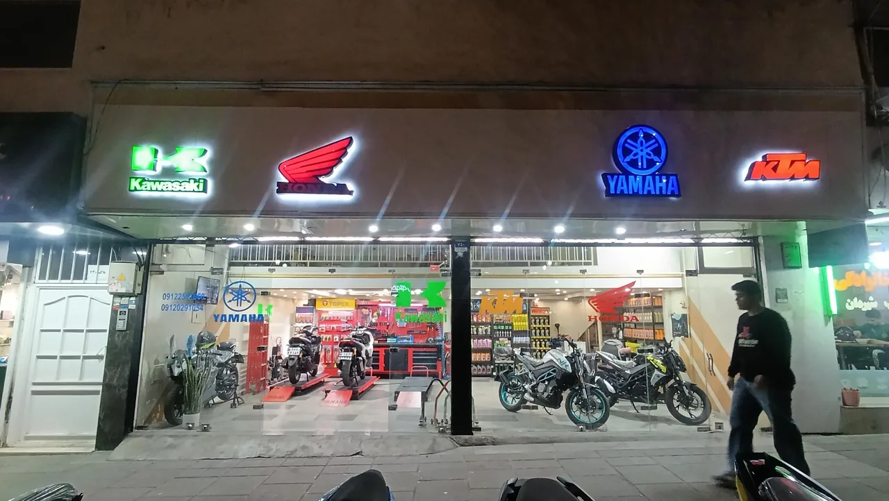 تعمیرگاه و نمایندگی خدمات کویر موتور ۳۶۶