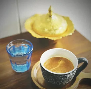 کافه قهوه و صبحانه تی تی