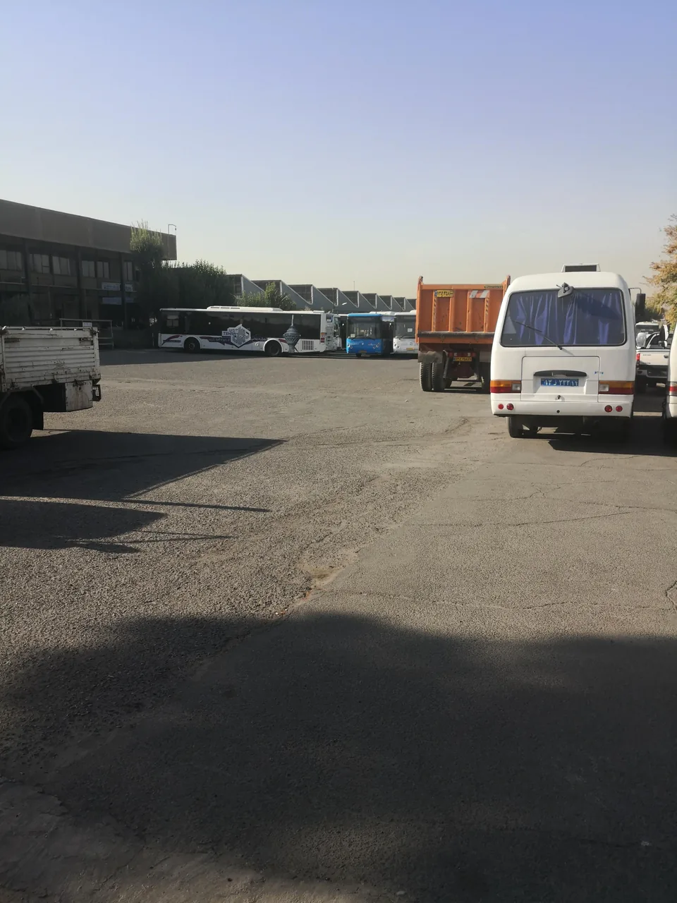تعمیرگاه شرکت گواه ایران خودرو نخ زرین