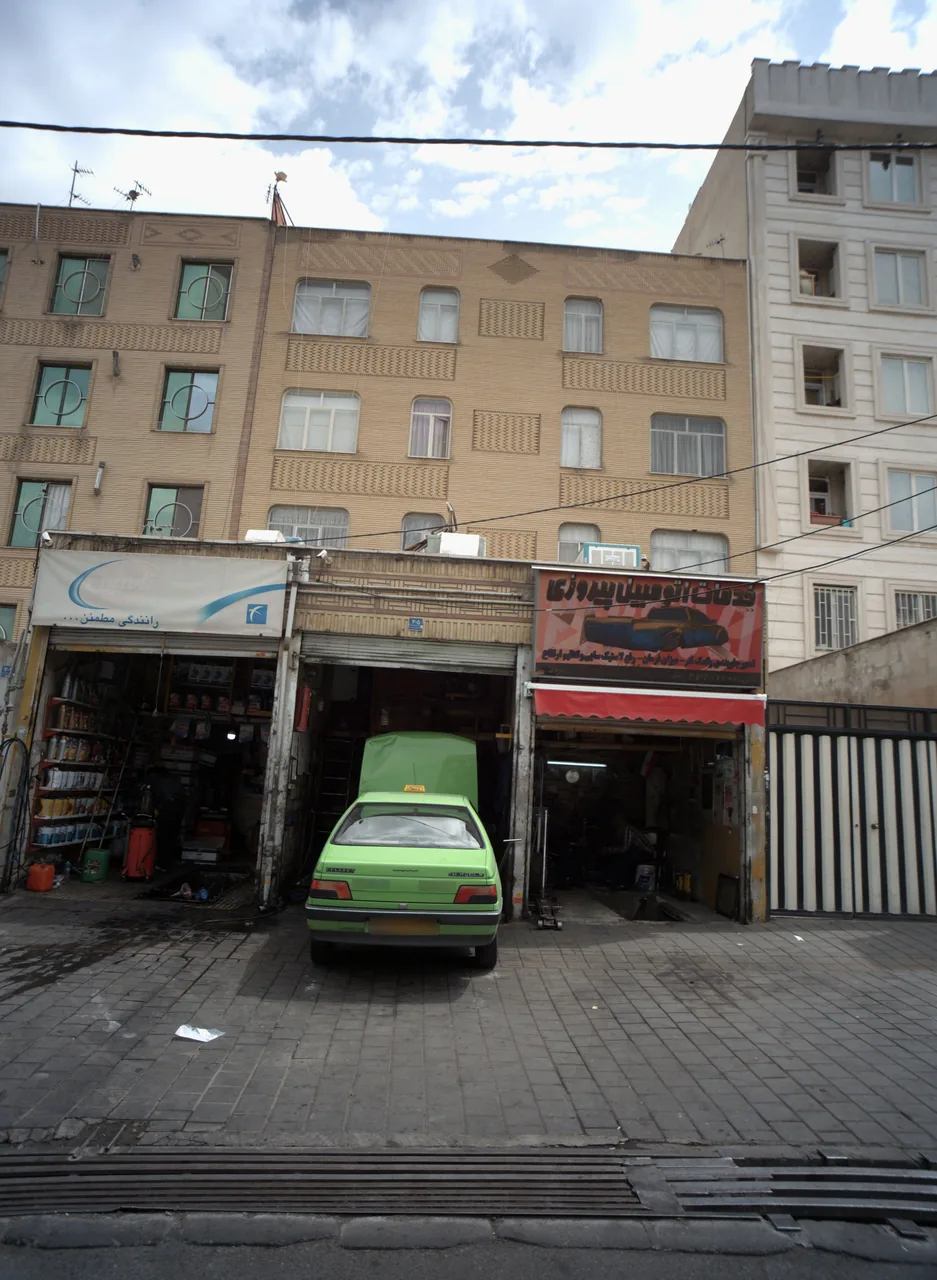تعمیرگاه اتومبیل