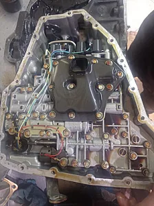 تعمیرگاه تخصصی گیربکس اتوماتیک برزگر