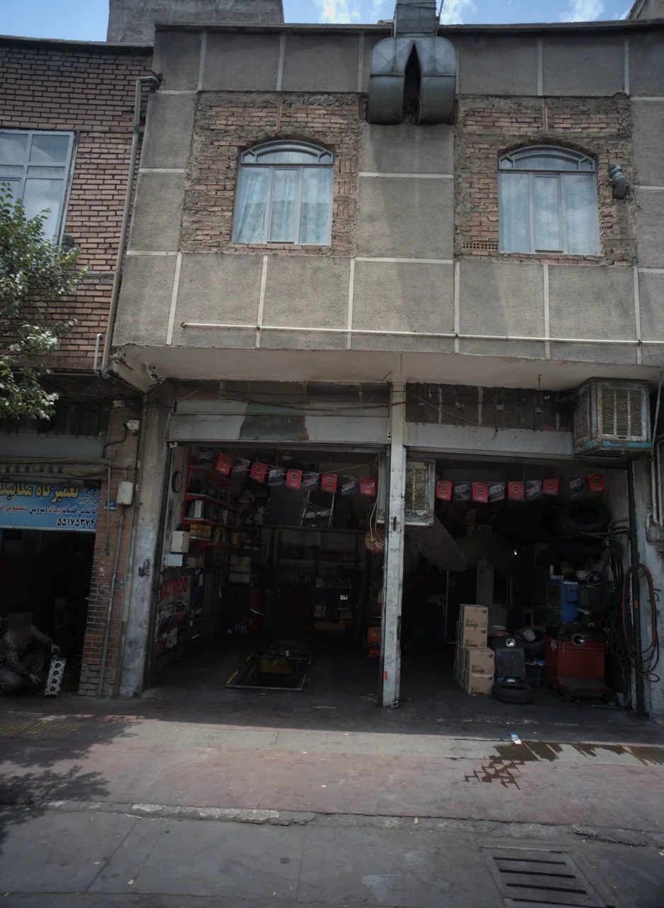 تعمیرگاه اتومبیل