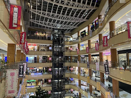 اطلس مال - مرکز خرید در تبریز