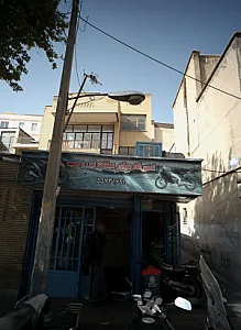 تعمیرگاه موتور سیکلت تیزرو حمید
