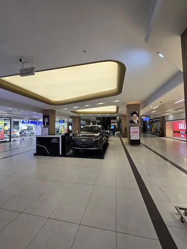 مرکز خرید لاله پارک