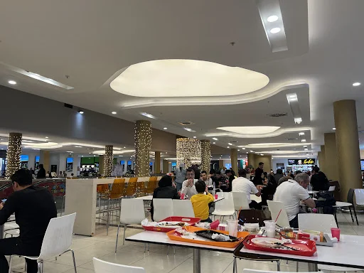 مرکز خرید لاله پارک