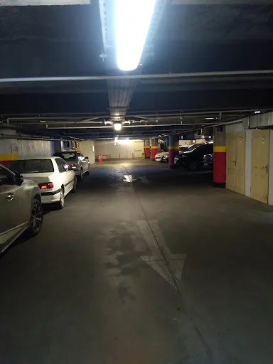 مرکز خرید لاله پارک