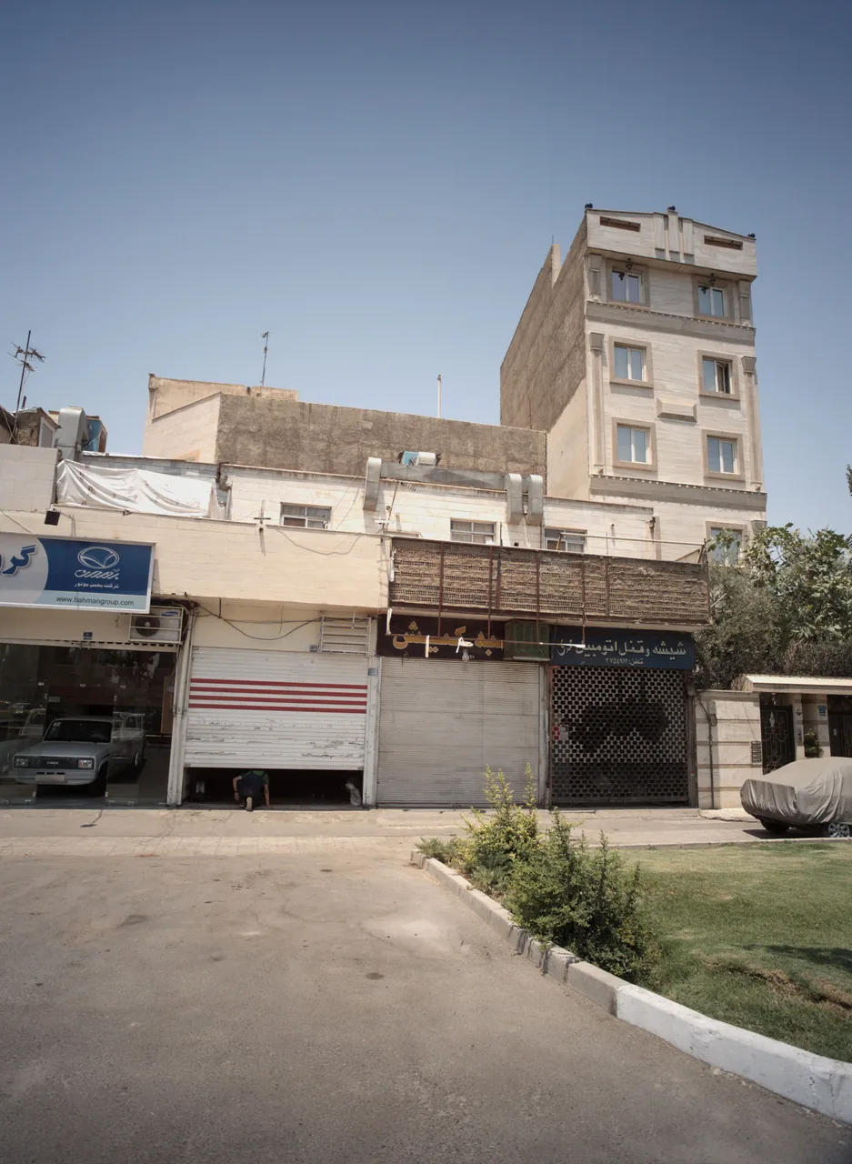 تعمیرگاه خودرو