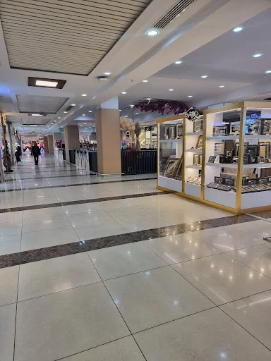 مجتمع تجاری ستاره باران