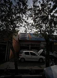 تعمیرگاه اتومبیل