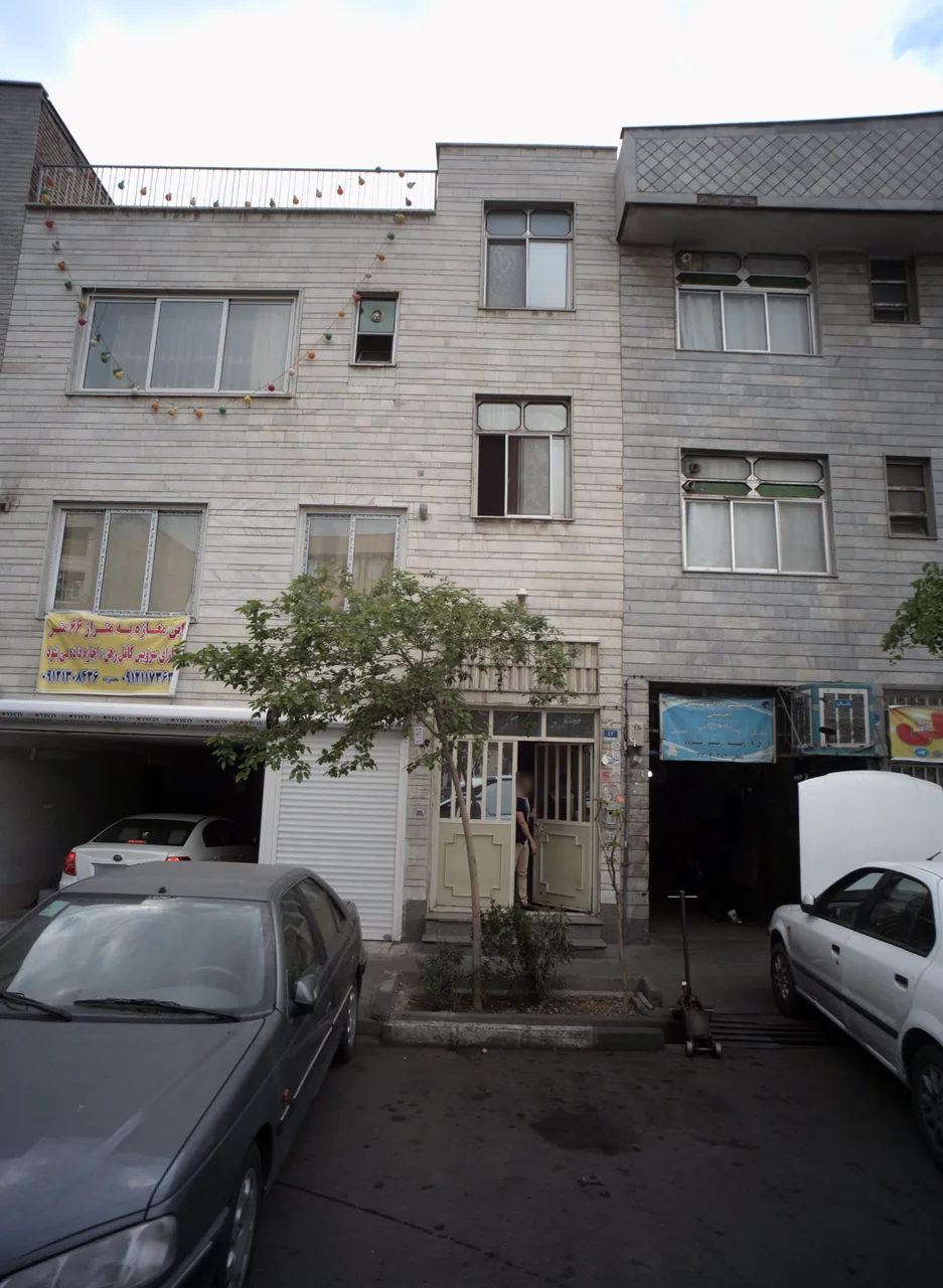 تعمیرگاه اتومبیل احمدی