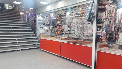 مرکز خرید زعفرانیه