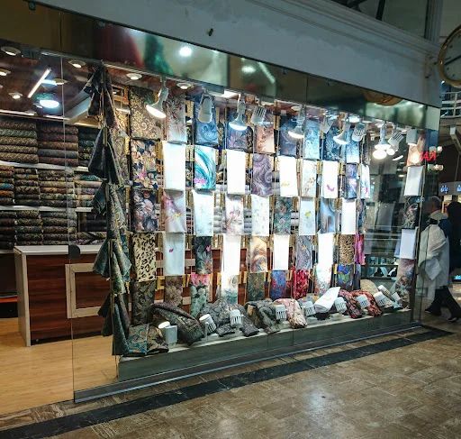 پاساژ شیخ صفی