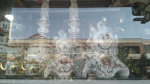 بازار بزرگ مشروطه