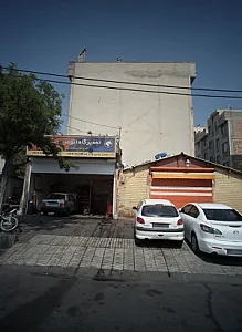 تعمیرگاه اتومبیل پیروز