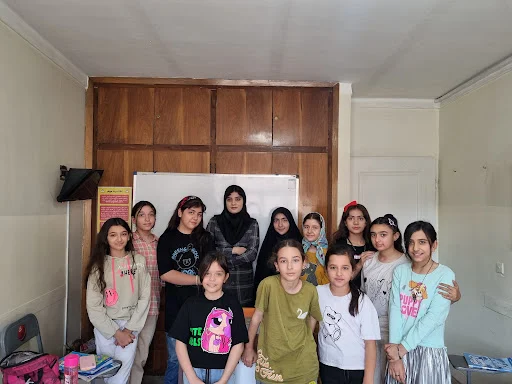 آموزشگاه زبان گلدیس شعبه لاله‌زار - آموزشگاه زبان در تبریز