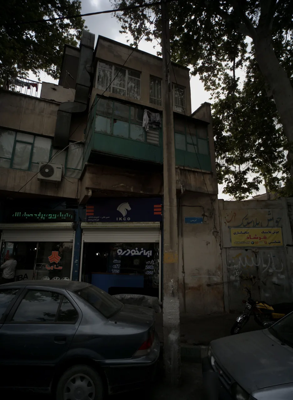تعمیرگاه اتومبیل فرشاد