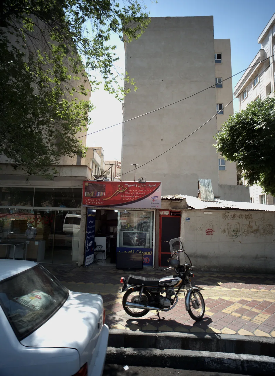 تعمیرگاه لوازم صوتی و تصویری حضرتی