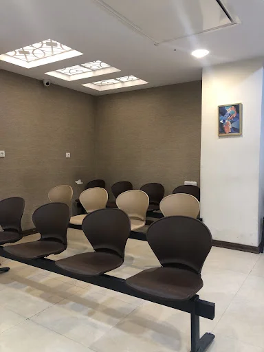 دکتر فلاحی مطلق