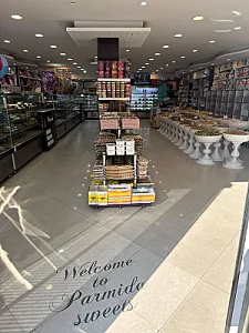 شیرینی پارمیدا