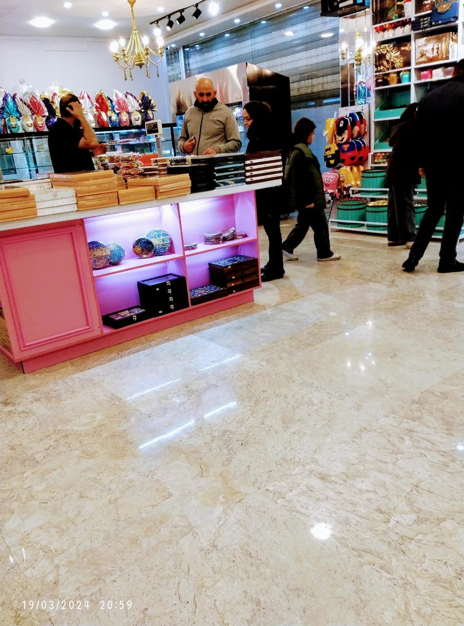 شیرینی لیدیا - تصویر 2