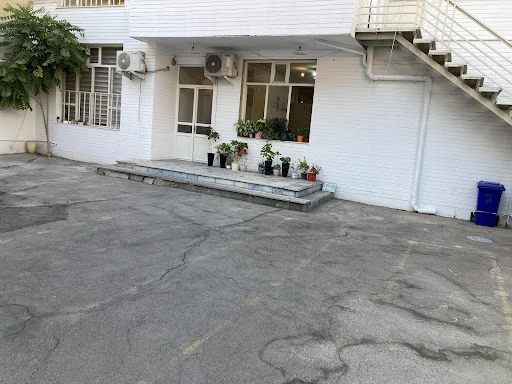 آموزشگاه زبان های خارجی دکتر هراثی