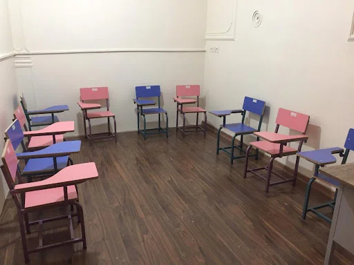 آموزشگاه زبان های خارجی رهوار