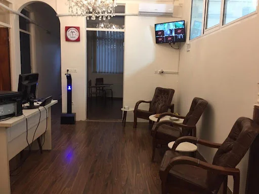 آموزشگاه زبان های خارجی رهوار