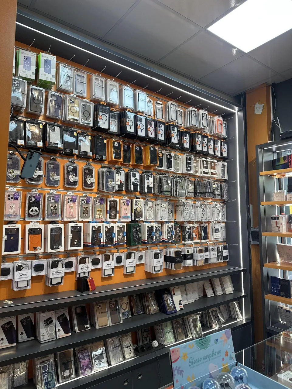 فروشگاه موبایل اورنج استور - تصویر 2