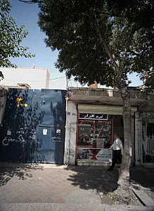 موبایل آسمان آبی