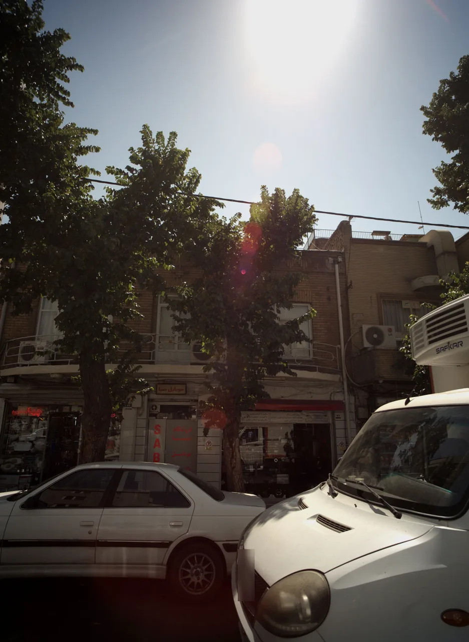فروشگاه موبایل و کامپیوتر و سیستم های امنیتی