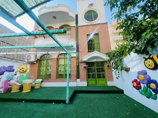 مدرسه دو زبانه روز (آموزشگاه زبان انگلیسی)