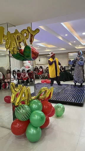 مدرسه دو زبانه روز (آموزشگاه زبان انگلیسی) - آموزشگاه زبان در تبریز