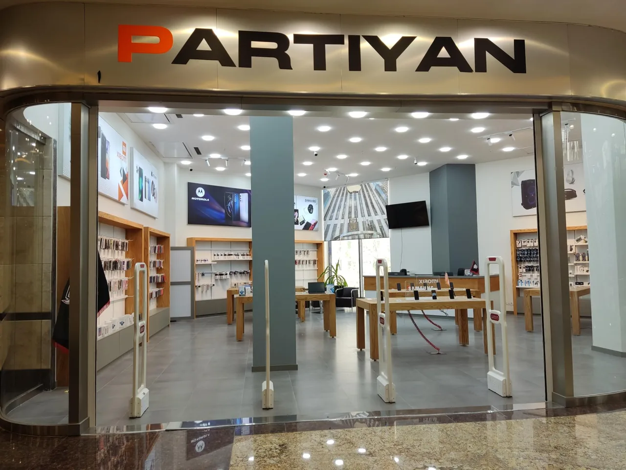 فروشگاه موبایل پارتیان (شعبه مرکز موبایل تماس) - تصویر 3