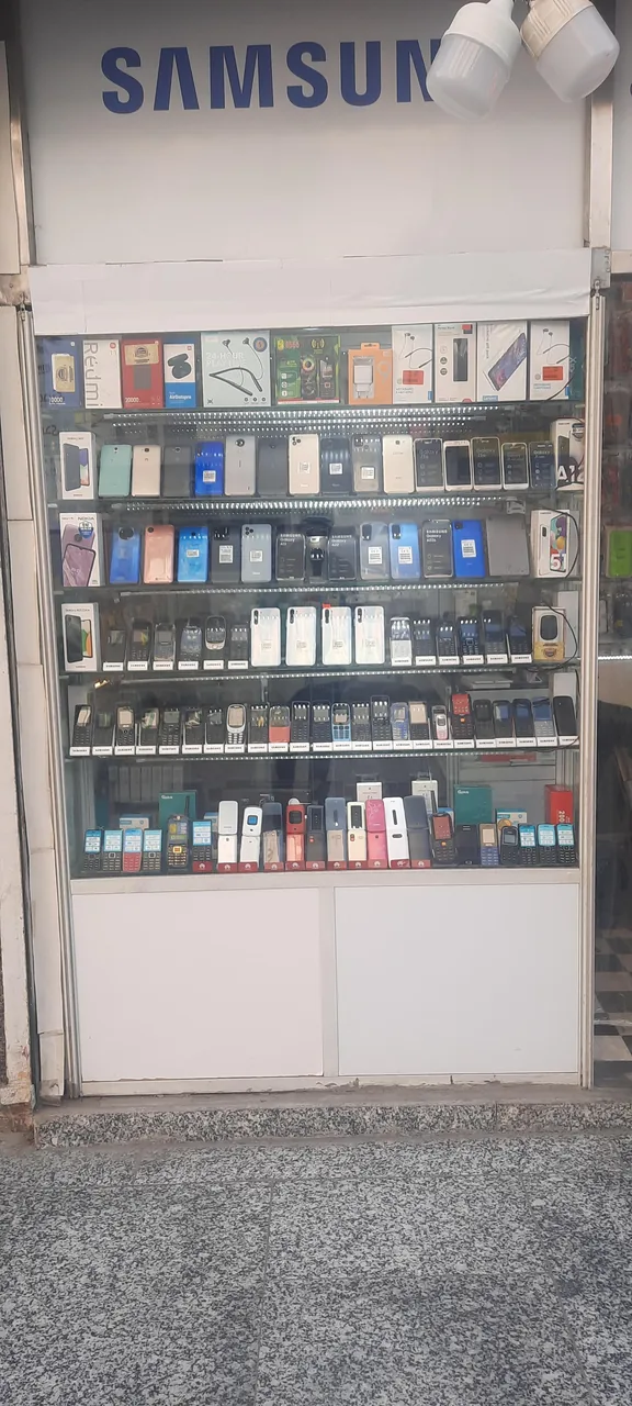 موبایل نیلوفر