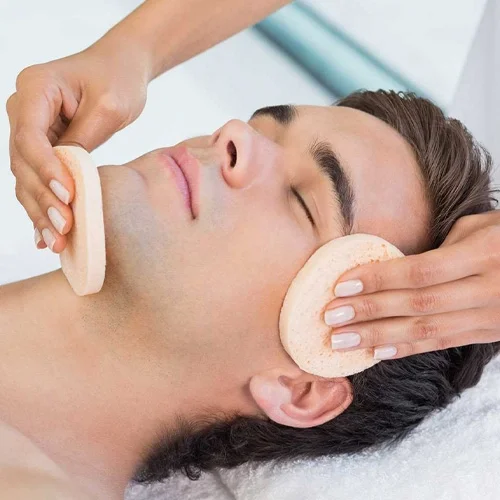 بهترین فیشال و پاکسازی پوست آقایان - کلینیک پوست و زیبایی در قم - تصویر 3