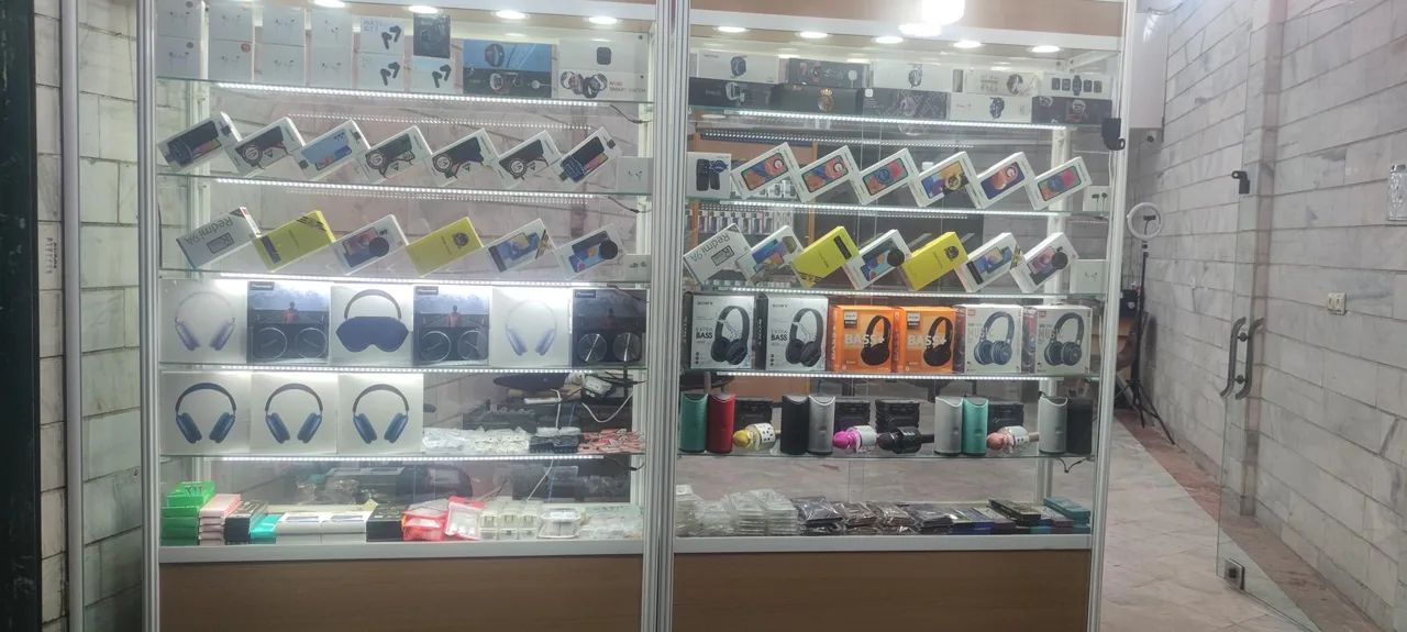 فروشگاه موبایل بیا تو موبایل - تصویر 2