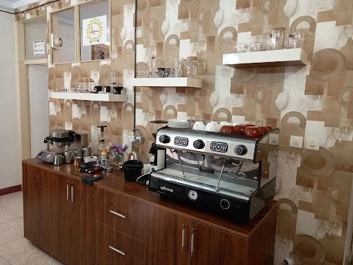 آموزشگاه سپیدار