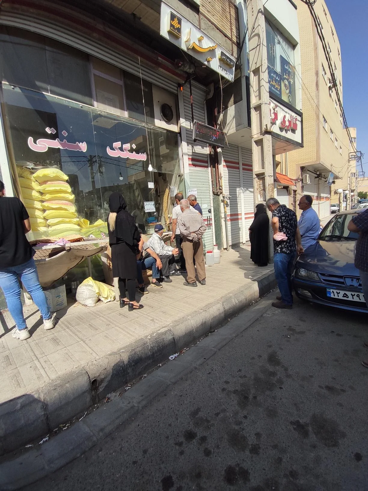 نانوایی سنگک پزی