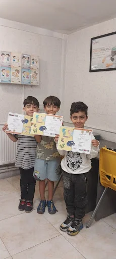 آموزشگاه علمی اندیشه خلاق (UCMAS) - آموزش و تحصیل در تبریز