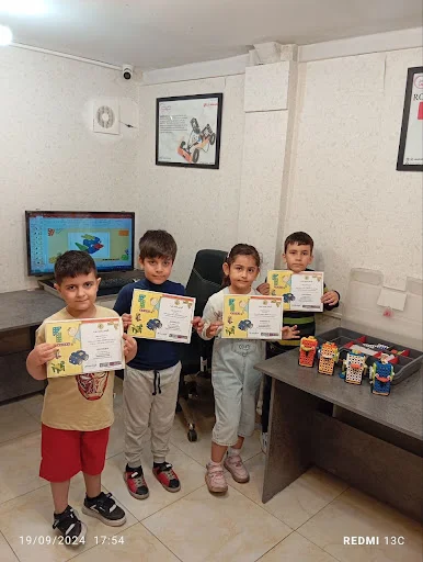 آموزشگاه علمی اندیشه خلاق (UCMAS) - آموزش و تحصیل در تبریز