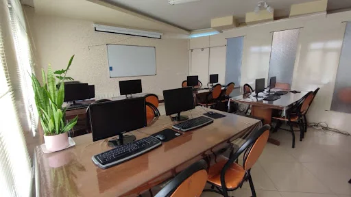 مجتمع فنی آبی