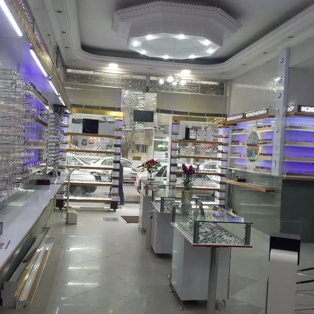 فروشگاه عینک دید افزا