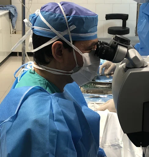 دکتر آراز محمدزاده - کلینیک چشم پزشکی - دکتر چشم پزشک در تبریز