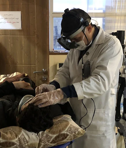 دکتر آراز محمدزاده - کلینیک چشم پزشکی - دکتر چشم پزشک در تبریز