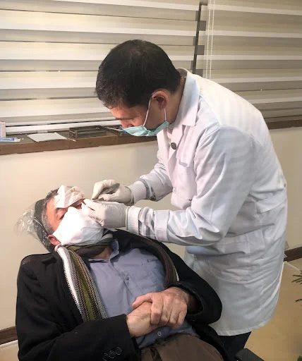 دکتر آراز محمدزاده - کلینیک چشم پزشکی - دکتر چشم پزشک در تبریز