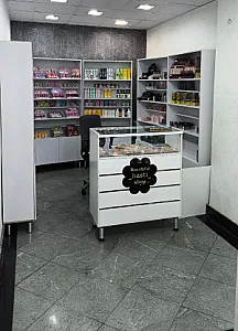 فروشگاه لوازم آرایشی هستی