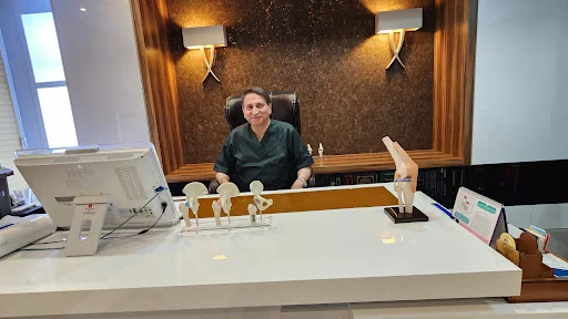 دکتر داریوش عبدالهی فرد