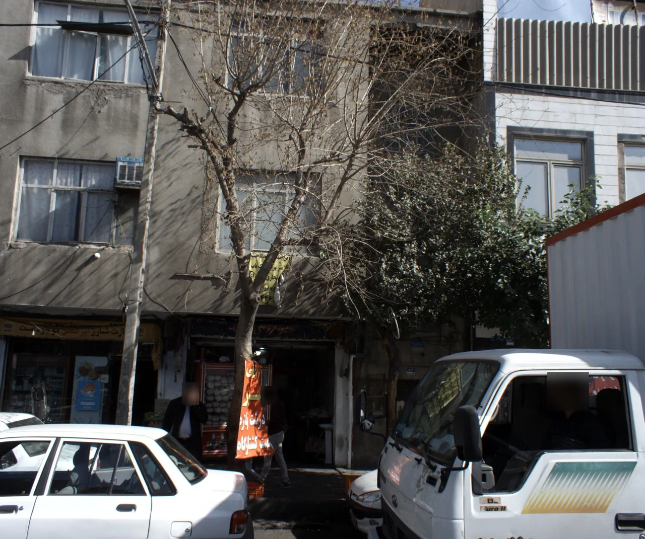 مرغ فروشی