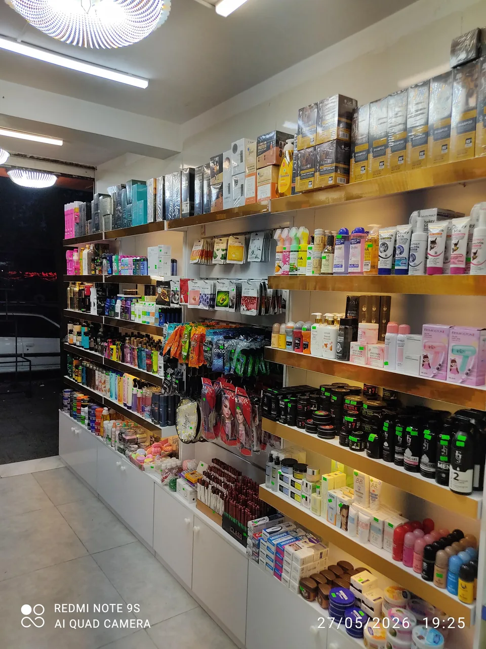 آرایشی بهداشتی ترانه - تصویر 2